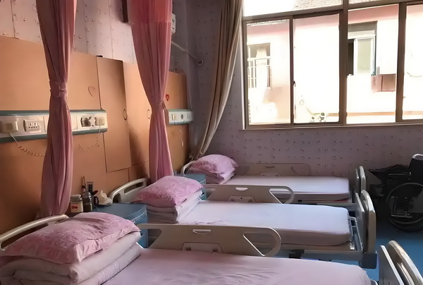 贾府生存攻略